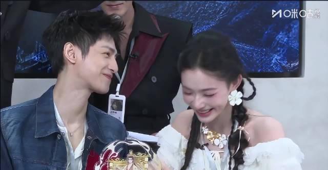 海外华人必看:三步教你解锁国内影视资源,轻松追剧不卡顿