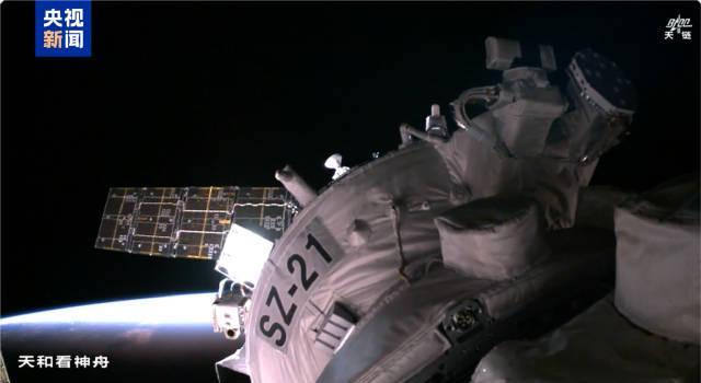 3.5小时完成对接!神舟二十一号创下航天新纪录,这些细节让人热血沸腾