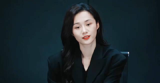 安悦溪《超感迷宫》惊艳亮相!清冷长相自带悬疑感,眼神戏绝了