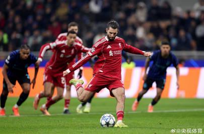 绝杀点球!利物浦欧冠惊险取胜,索博斯洛伊如何成为关键先生?