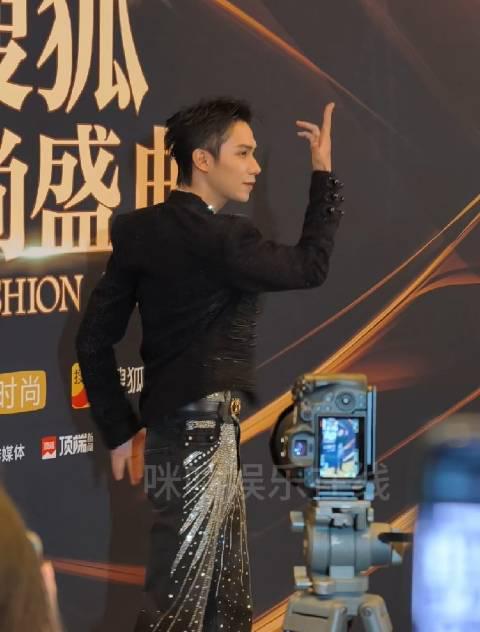 海外华人追剧难?手把手教你解锁国内影视资源,罗一舟的刀马舞也能随时看!