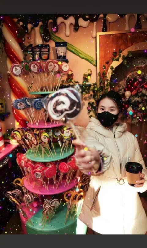 陈芋汐伦敦街头大秀一字马!奥运冠军的假期打开方式,也太酷了吧!